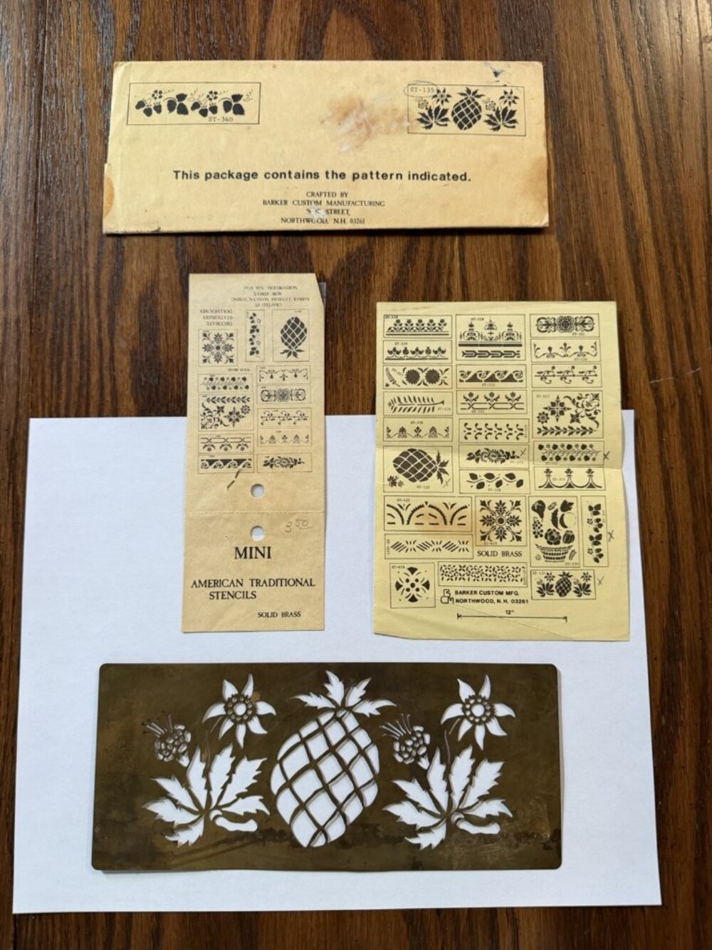 Barker American Traditional Colonial Pineapple & Flowers Vintage Brass Stencil